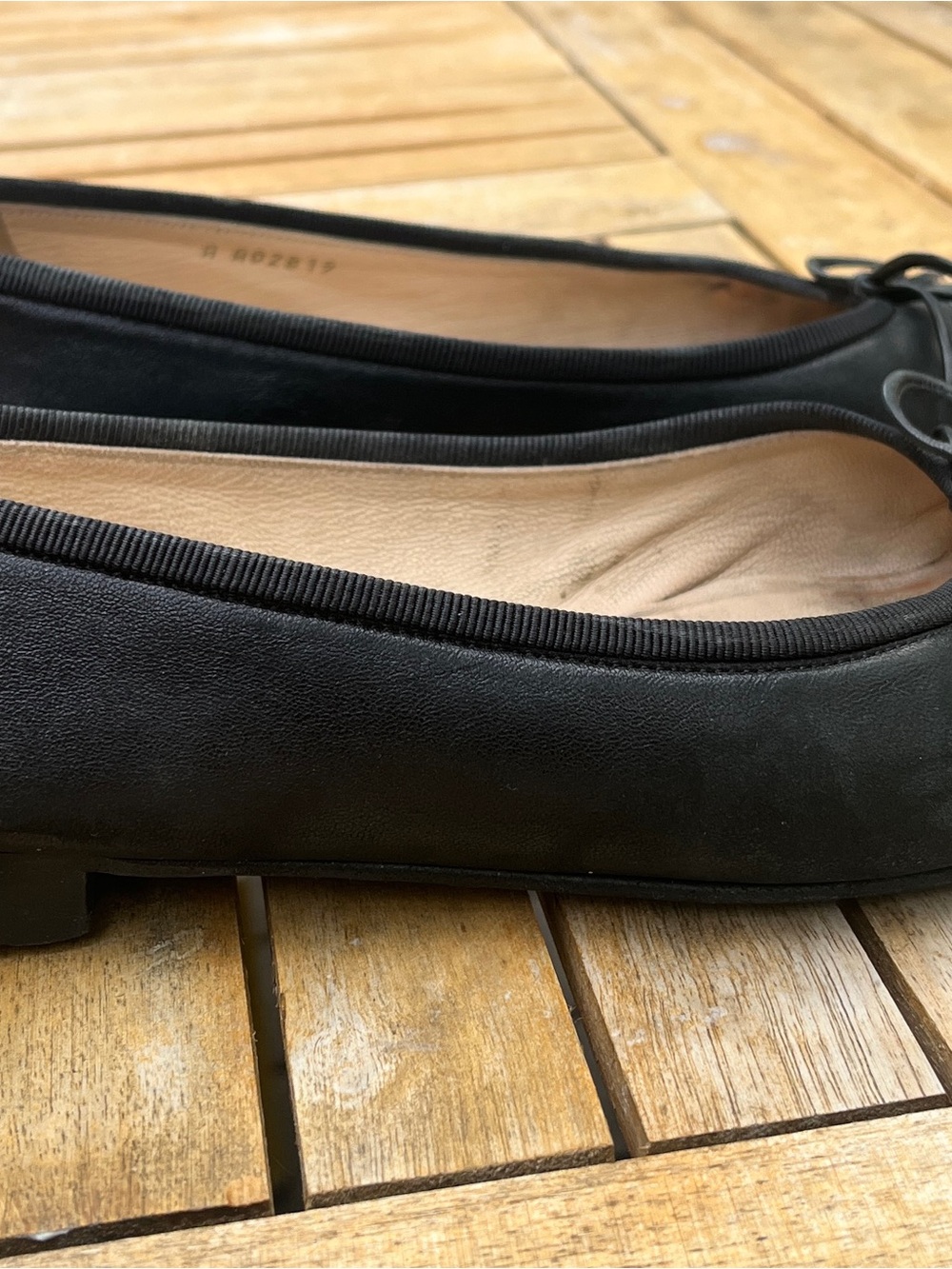 CHANEL Black Leather Ballet Flats with Grosgrain Bow Trim - Picture 2 of 10